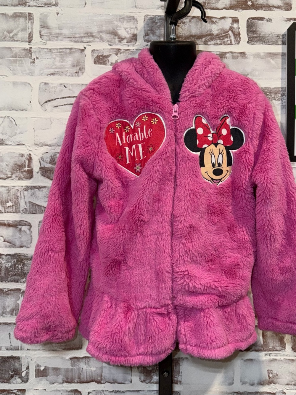 Minnie Mouse 'Adorable Me' Pink Fuzzy Hooded jacket